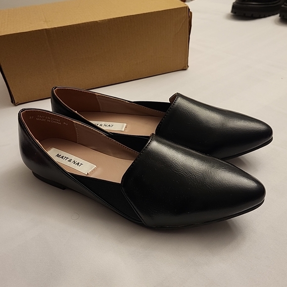 Matt & Nat Westmount Black Flats US size 6 shoes. New without tags & w/o box. - Picture 6 of 9